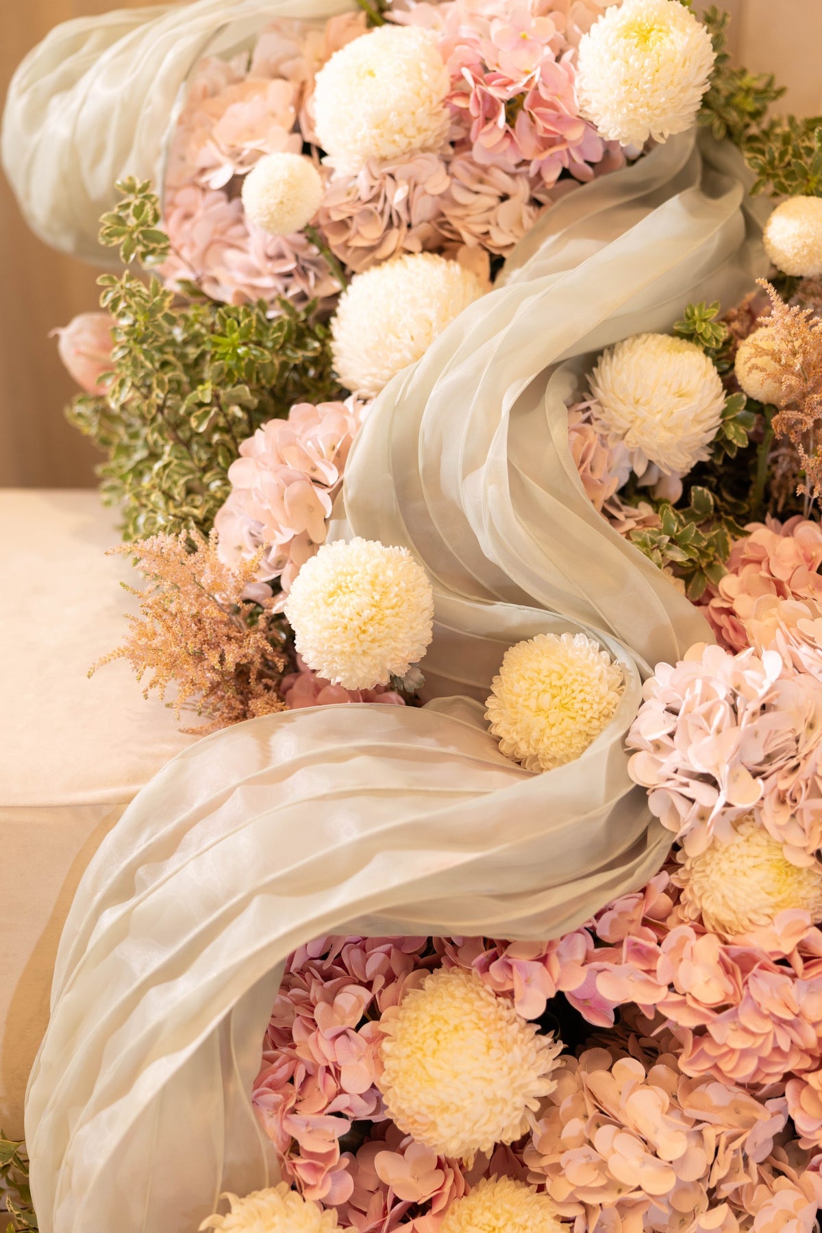 HOOR & GHADER Blush Draped Floral Installation - Luxury